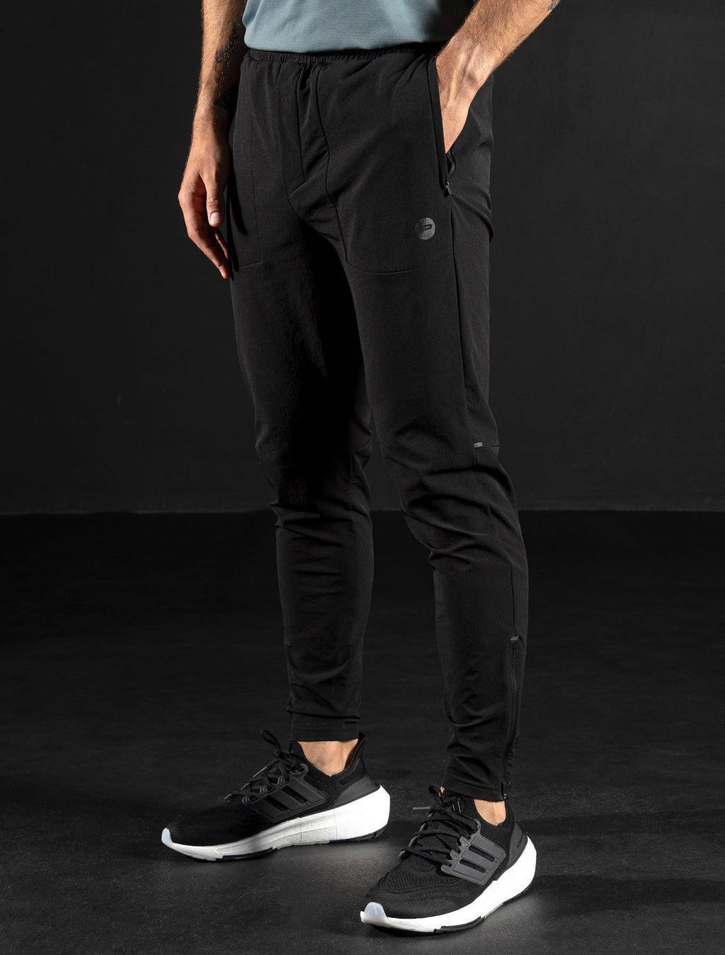 utility-joggers-black-1.jpg